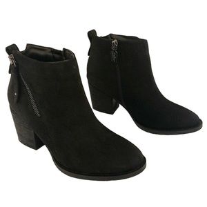 Aqua College Women's Nancy Nubuck Waterproof Booties Black Size 5.5 M with box